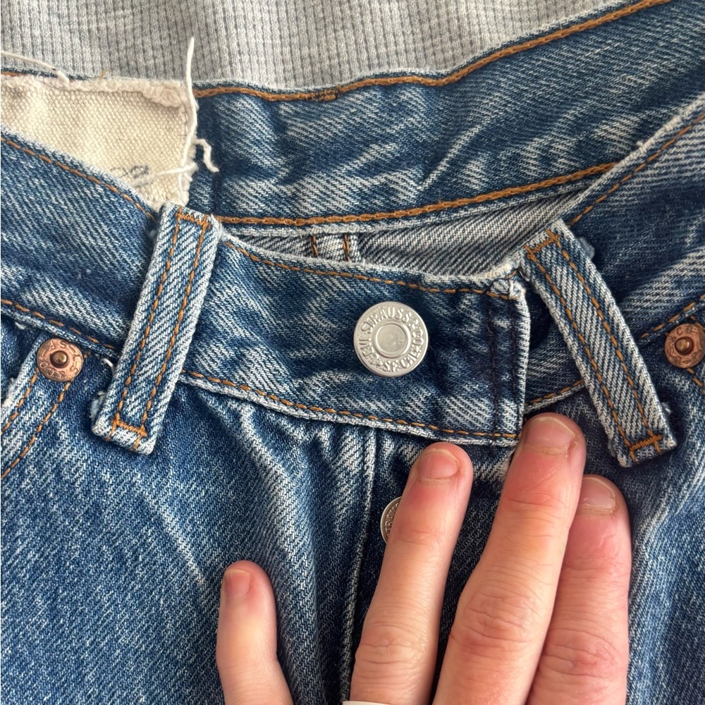 Vintage Levi’s Buttonfly Upcycled, Sz 23, ReDun - Picture 7 of 15